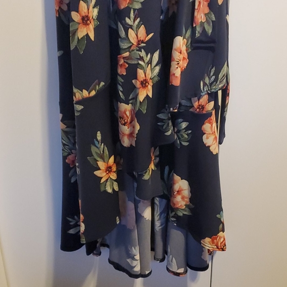 Dress - Picture 4 of 6